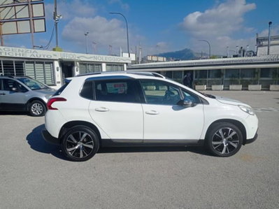 Peugeot 2008 e-HDi 92 CV Stop&Start ETG6 Allure (3)