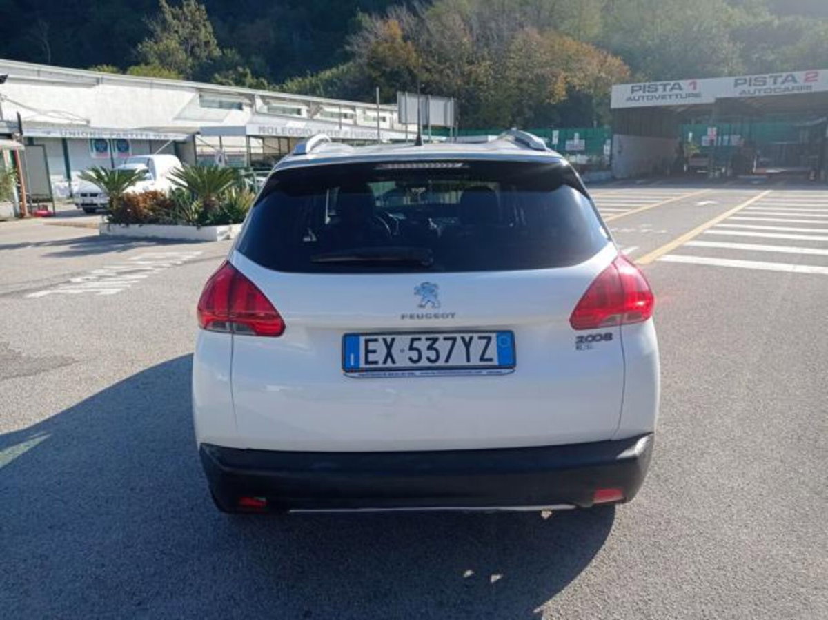 Peugeot 2008 e-HDi 92 CV Stop&Start ETG6 Allure (4)