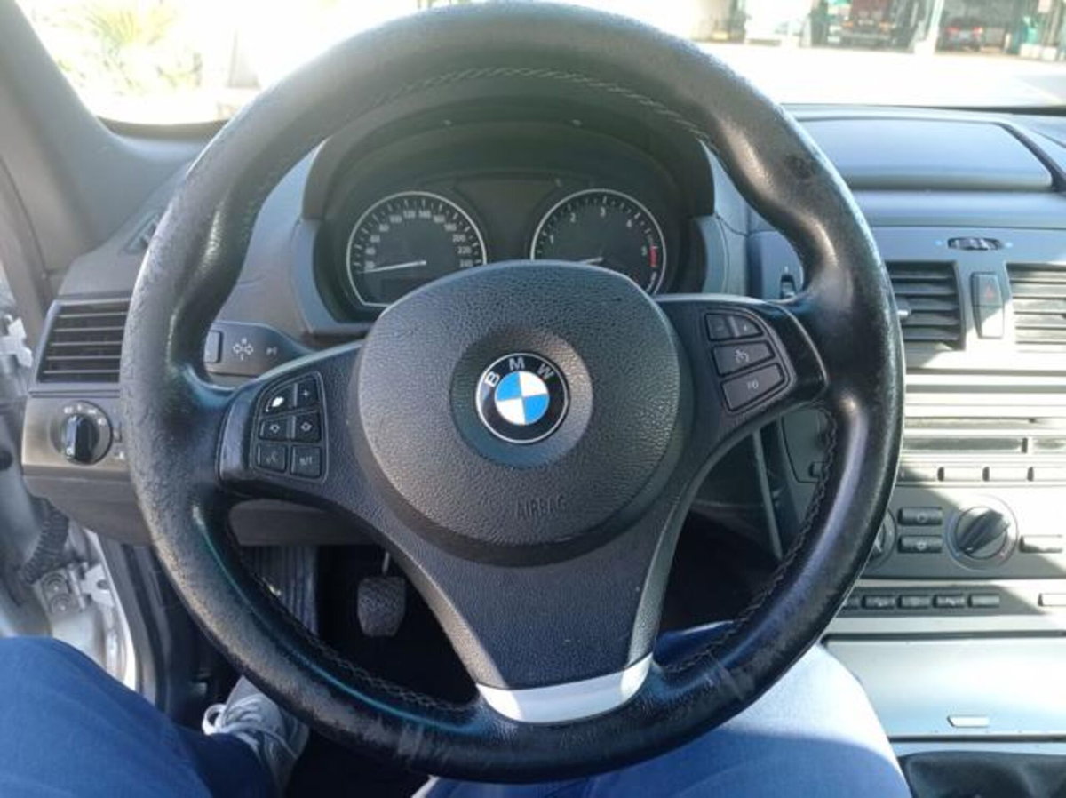 BMW X3 2.0d cat Futura (7)