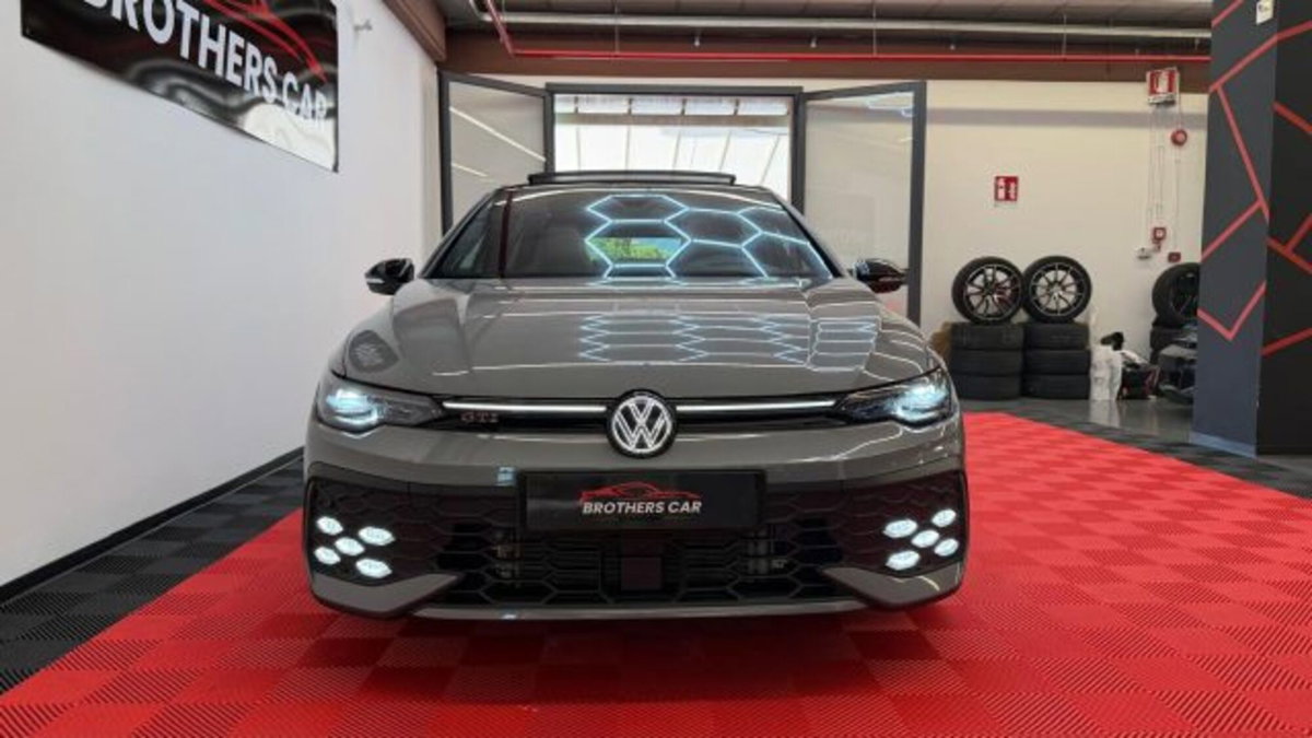Volkswagen Golf 2.0 tsi GTI 265cv dsg (2)