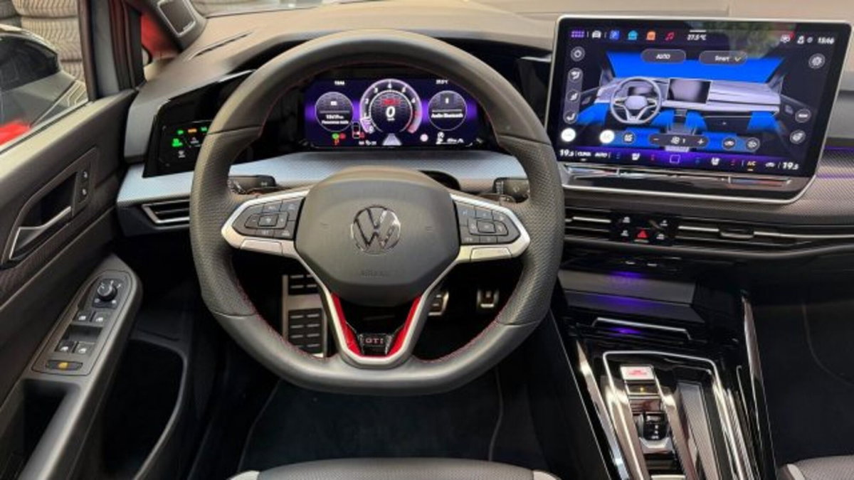 Volkswagen Golf 2.0 tsi GTI 265cv dsg (9)