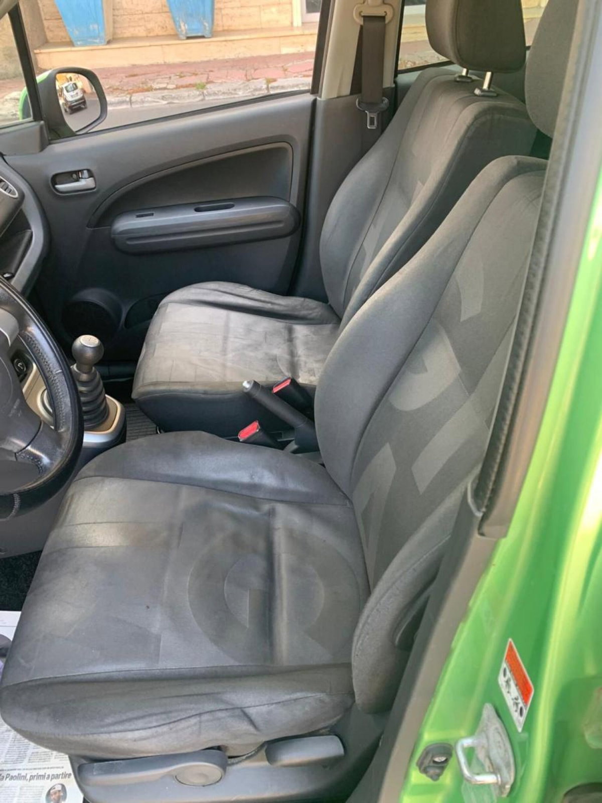 Opel Agila 1.0 12V 68CV Enjoy (10)