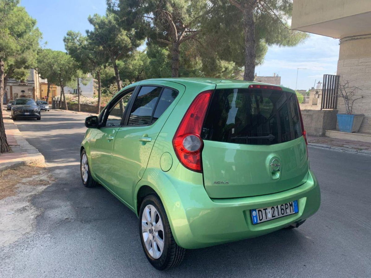 Opel Agila 1.0 12V 68CV Enjoy (8)