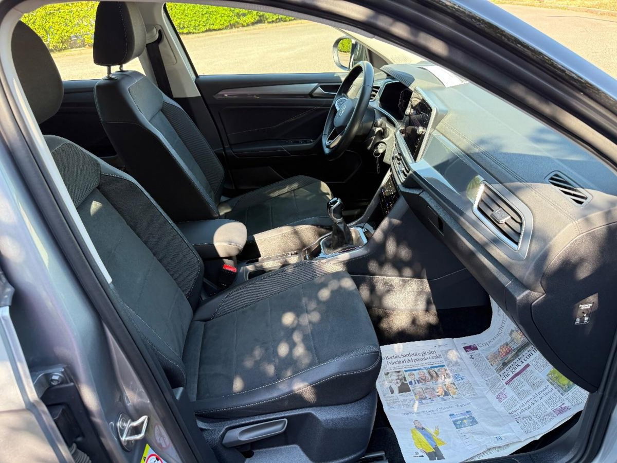 Volkswagen T-Roc 1.0 TSI Style (12)