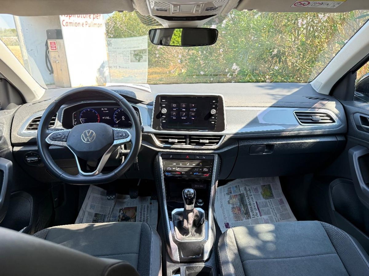 Volkswagen T-Roc 1.0 TSI Style (17)