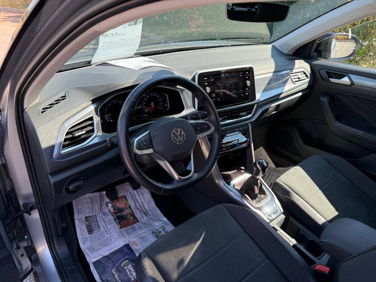 Volkswagen T-Roc 1.0 TSI Style (9)