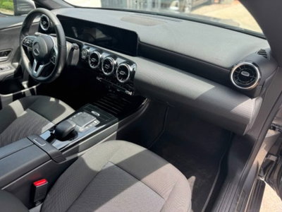 Mercedes-Benz CLA Shooting Brake 200 d Automatic Shooting Brake Business (12)