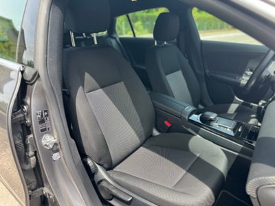Mercedes-Benz CLA Shooting Brake 200 d Automatic Shooting Brake Business (14)