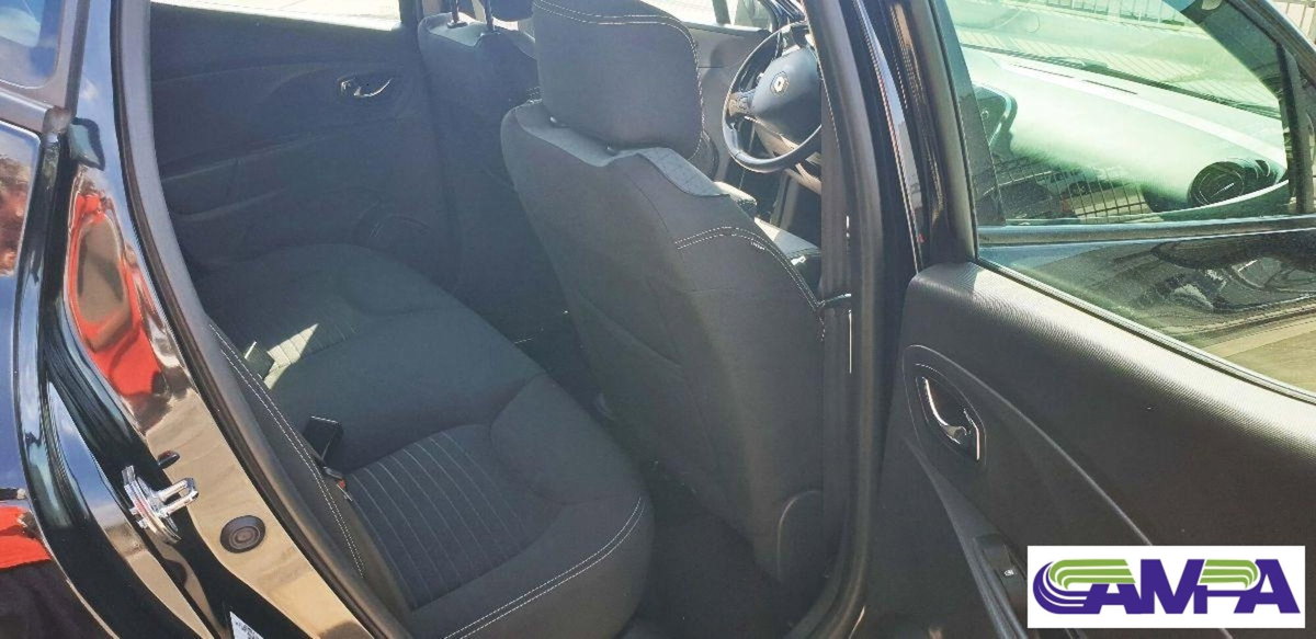 Renault Clio 1.5 dCi 90CV 5 porte Dynamique (7)