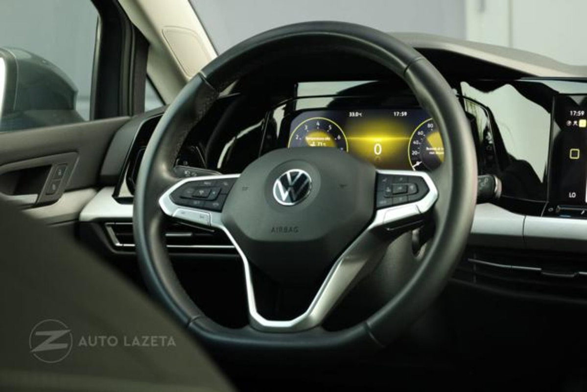 Volkswagen Golf Variant 1.0 eTSI EVO DSG Life (11)