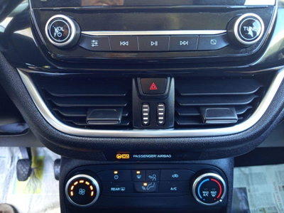 Ford Fiesta 1.5 EcoBlue 5 porte Business High (19)