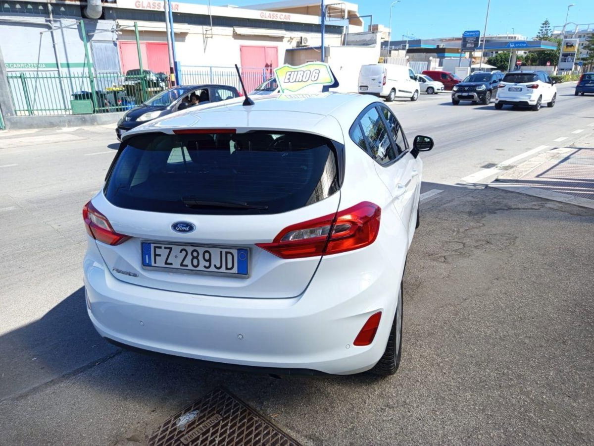 Ford Fiesta 1.5 EcoBlue 5 porte Business High (8)