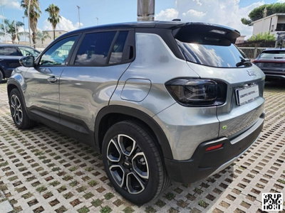Jeep Avenger 1.2 turbo e-hybrid mhev Summit fwd 110cv edct6 (3)