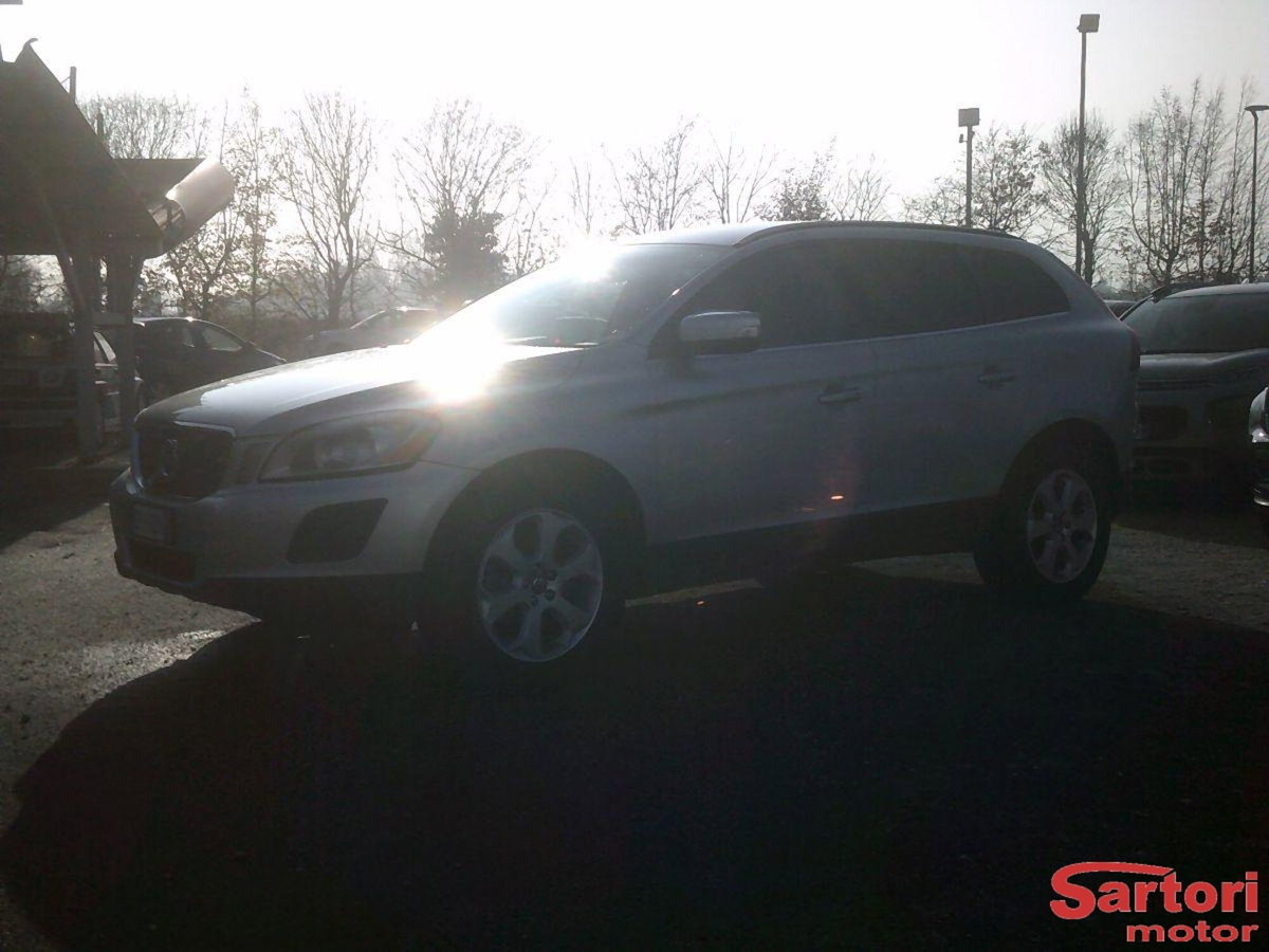 Volvo XC60 D5 AWD Geartronic Momentum