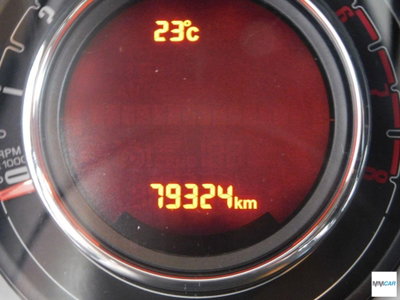 Fiat 500 1.0 Hybrid Red (10)