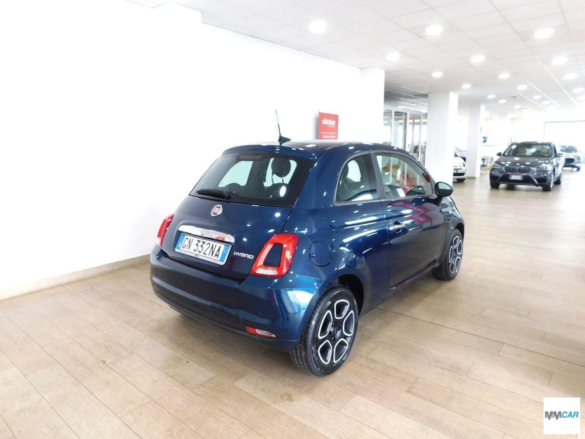 Fiat 500 1.0 Hybrid Red (3)