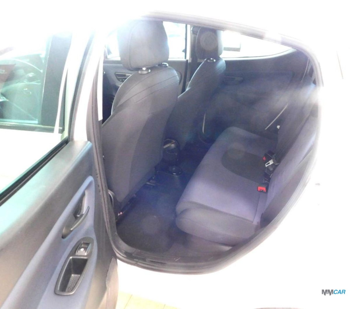 Lancia Ypsilon 1.0 FireFly 5 porte S&S Hybrid Ecochic Gold (10)