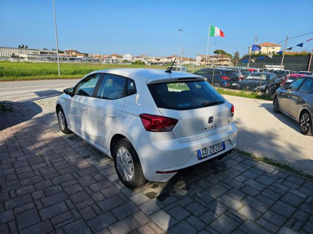 SEAT Ibiza 1.0 TGI 5 porte Business (3)