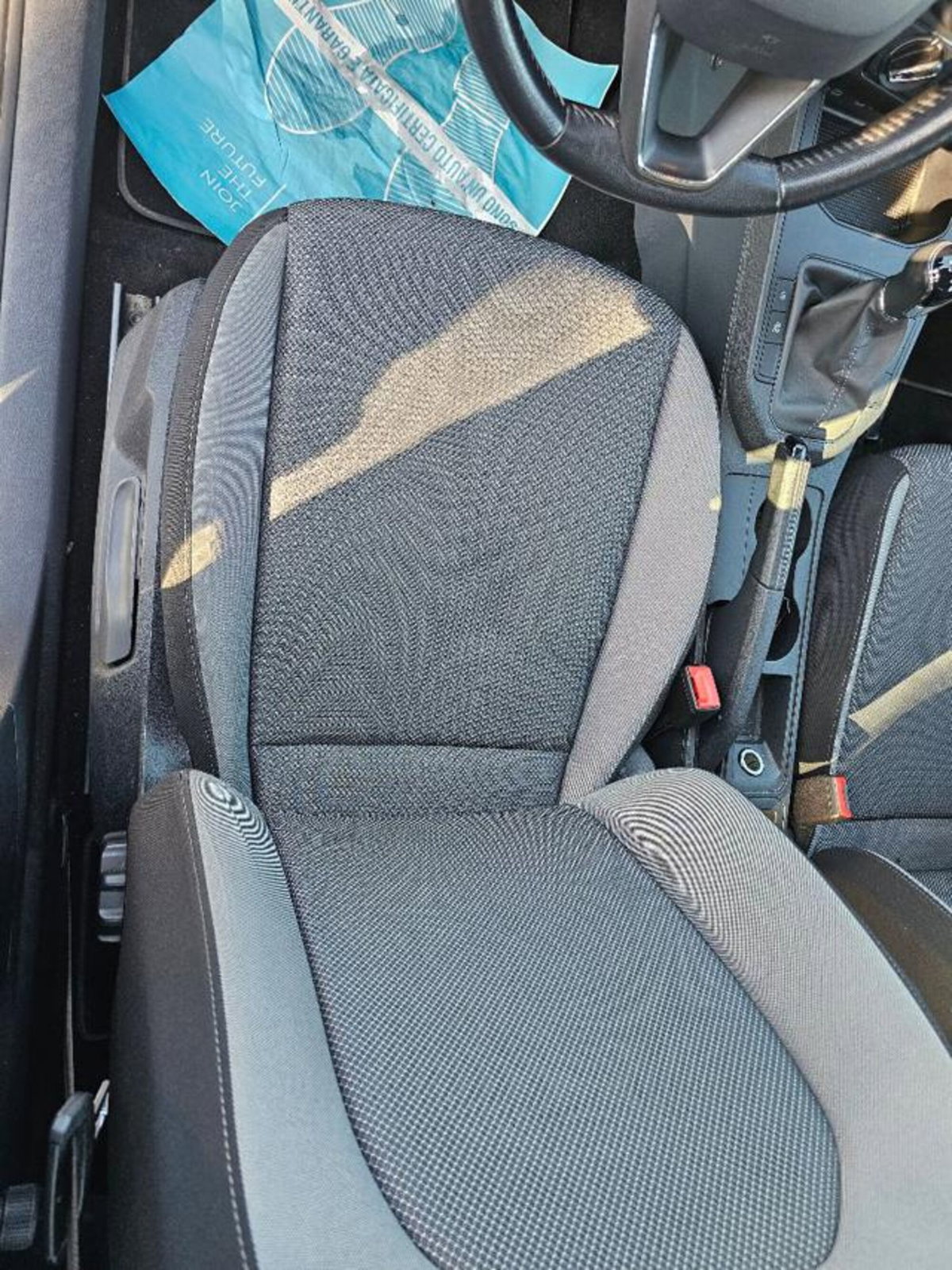 SEAT Ibiza 1.0 TGI 5 porte Business (9)