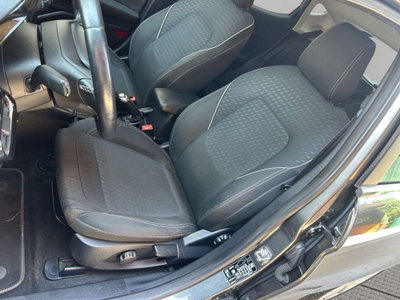 Ford Fiesta 1.5 TDCi 5 porte Vignale (11)