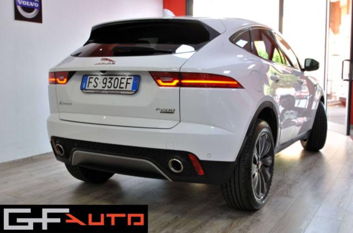 Jaguar E-Pace 2.0 AWD aut. SE (4)