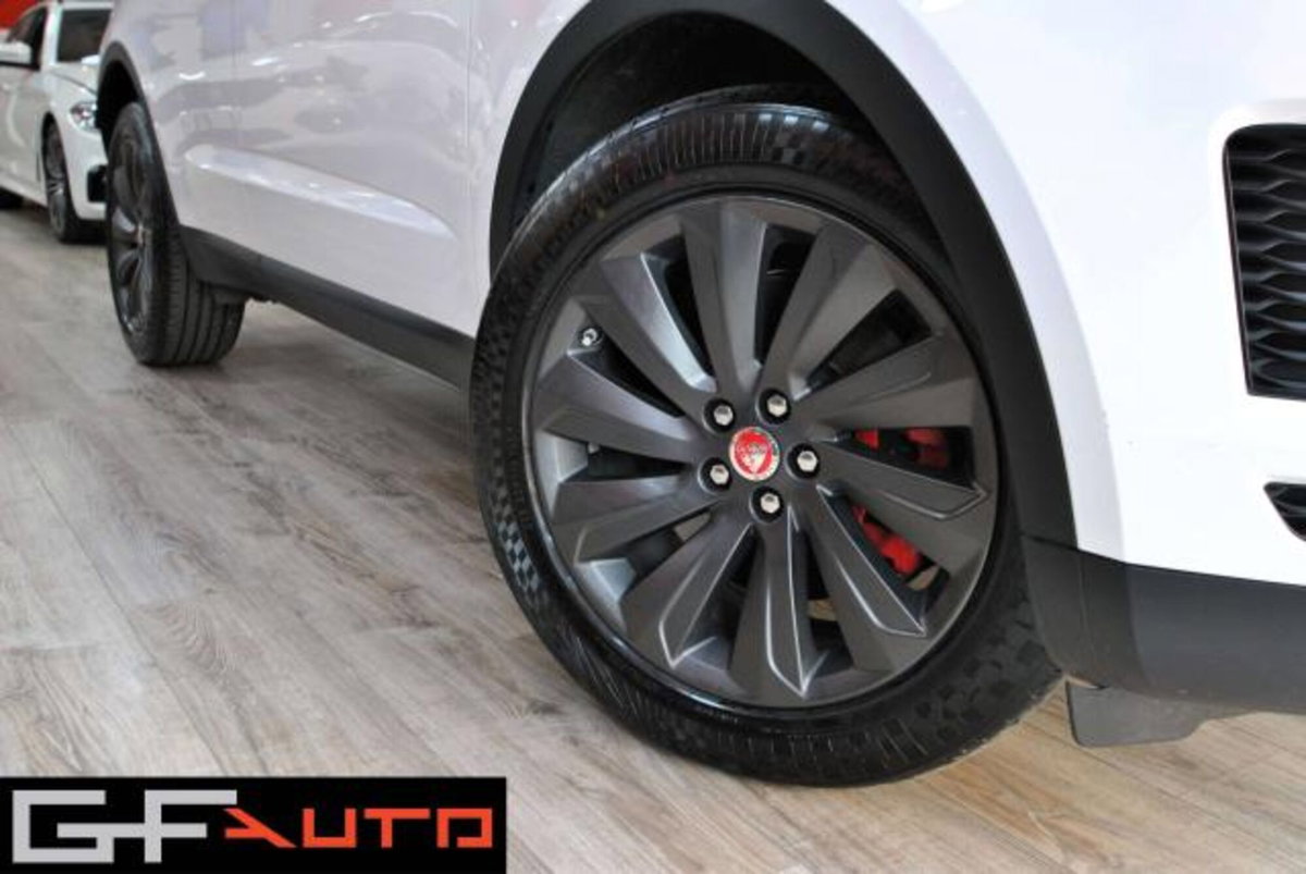Jaguar E-Pace 2.0 AWD aut. SE (7)