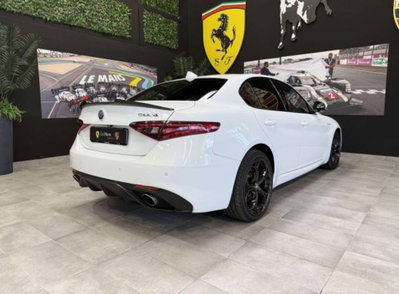 Alfa Romeo Giulia 2.2 t Veloce Q4 210cv auto (5)