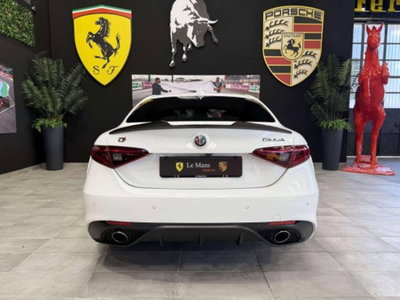 Alfa Romeo Giulia 2.2 t Veloce Q4 210cv auto (6)