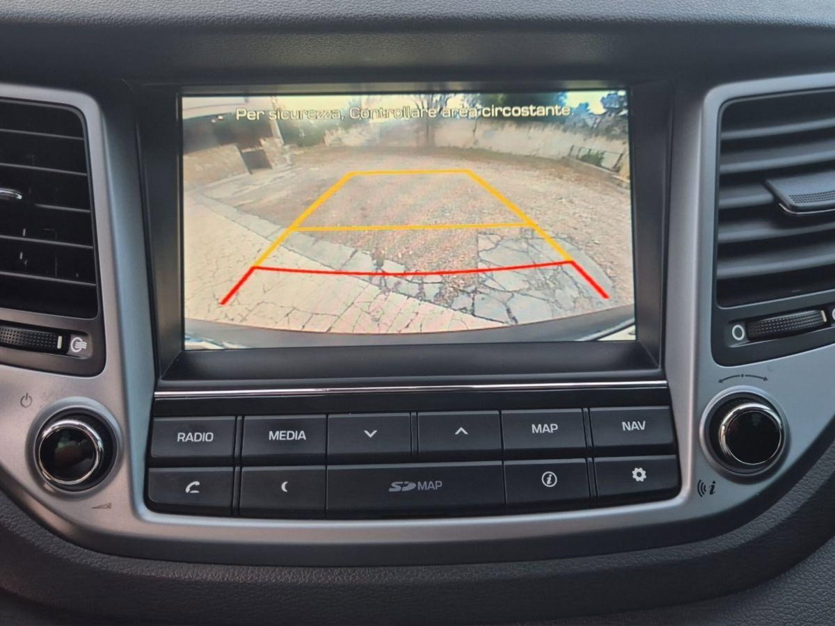 Hyundai Tucson 1.7 CRDi DCT XPossible (17)