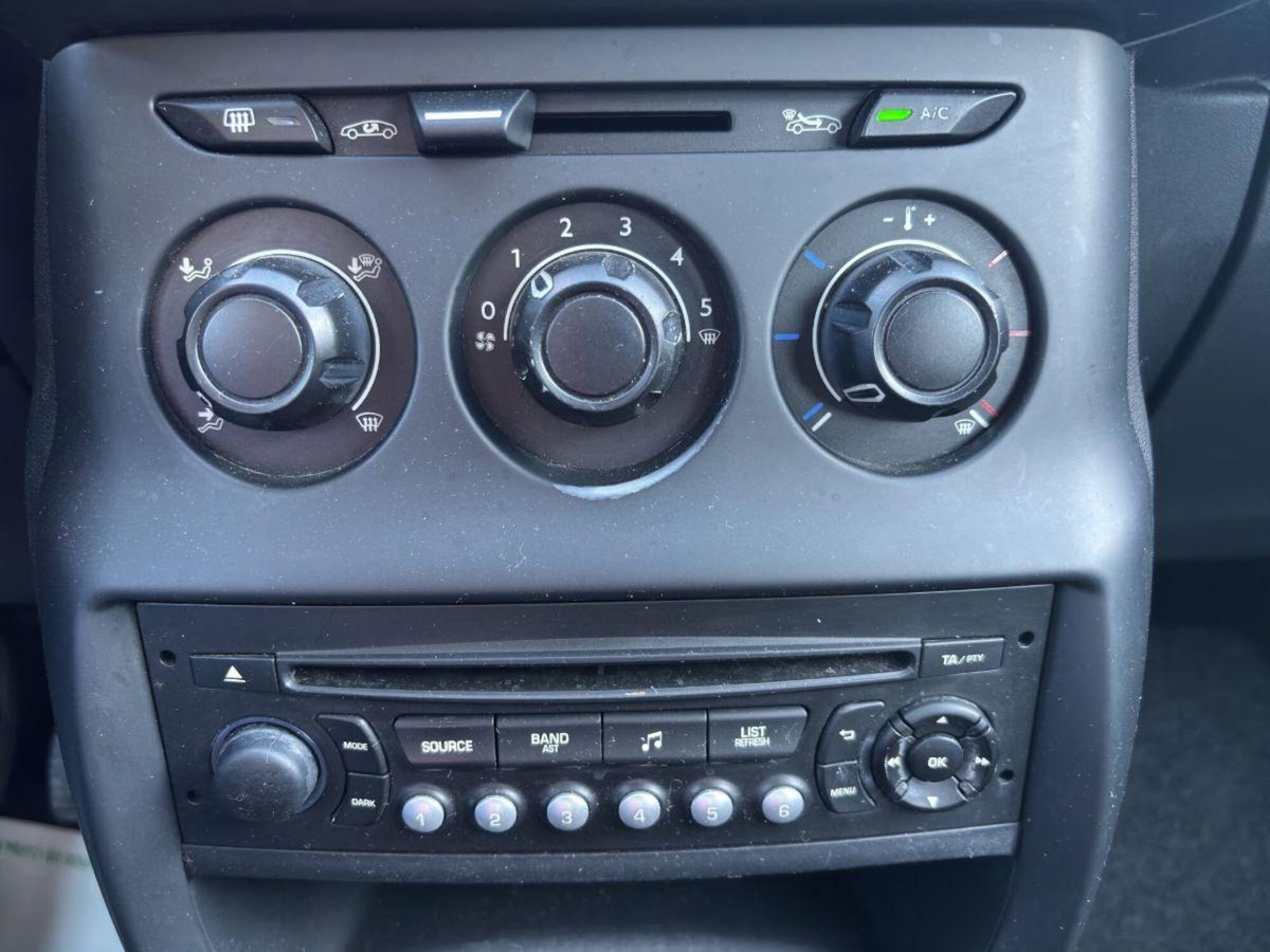Citroen C3 1.4 VTi 95 GPL airdream Exclusive (15)