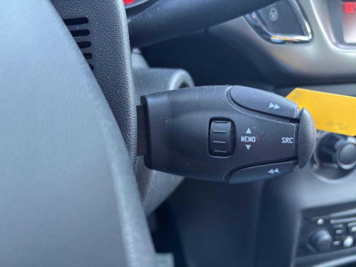 Citroen C3 1.4 VTi 95 GPL airdream Exclusive (19)