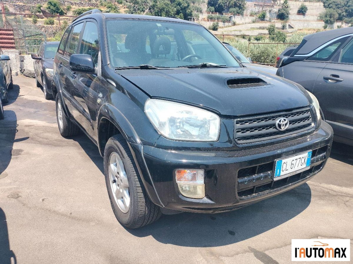 Toyota Rav4 Tdi D-4D cat 5 porte (3)