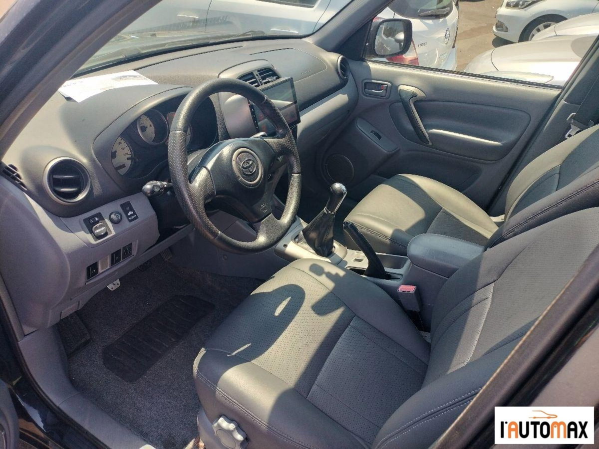 Toyota Rav4 Tdi D-4D cat 5 porte (7)
