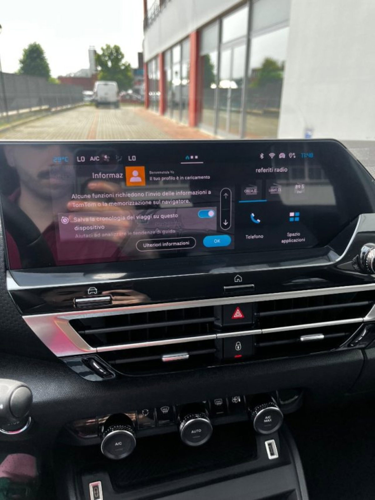 Citroen C4 PureTech 130 S&S Shine (13)