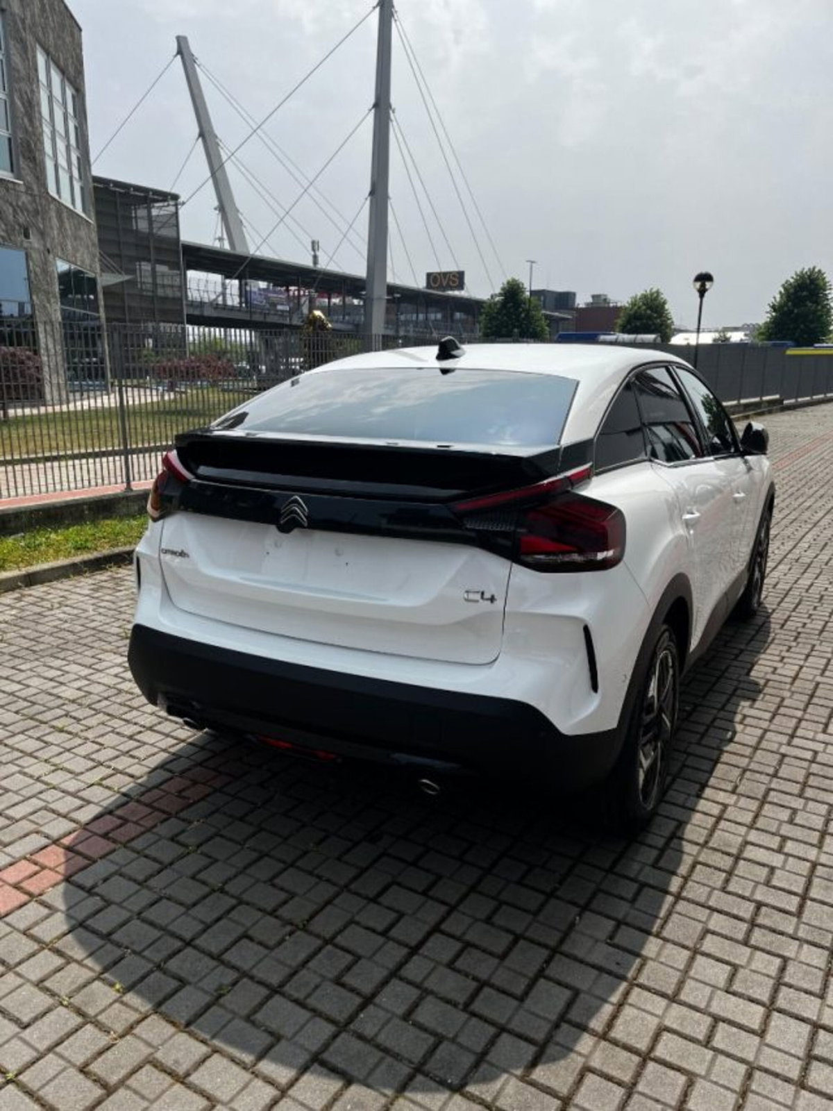 Citroen C4 PureTech 130 S&S Shine (6)