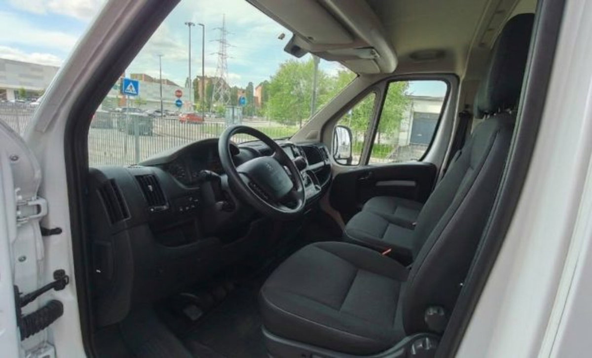 Peugeot Boxer Furgone 33 L2H2 2.2 diesel 140cv S&S (7)