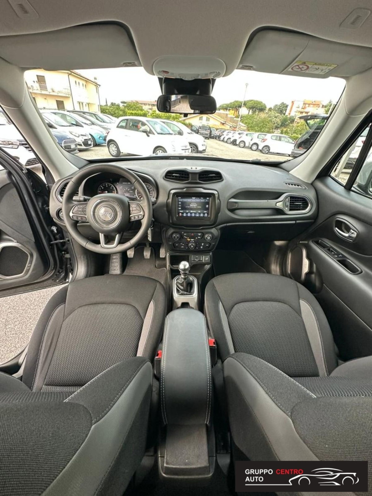 Jeep Renegade 1.6 Mjt 130 CV S (14)