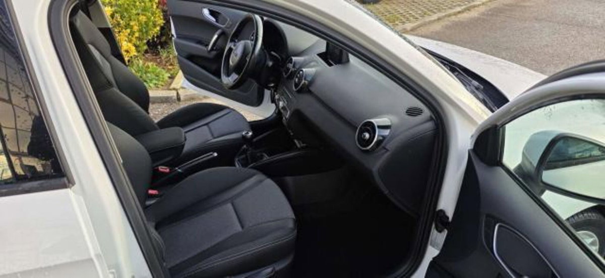 Audi A1 Sportback 1.4 TDI (12)