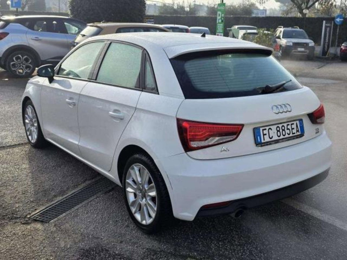 Audi A1 Sportback 1.4 TDI (5)