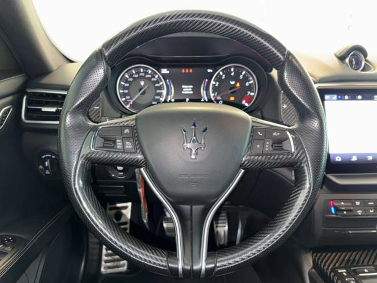 Maserati Ghibli Ghibli V8 580 CV Trofeo (12)