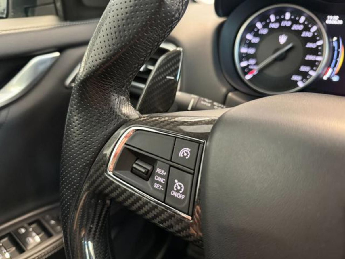 Maserati Ghibli Ghibli V8 580 CV Trofeo (14)