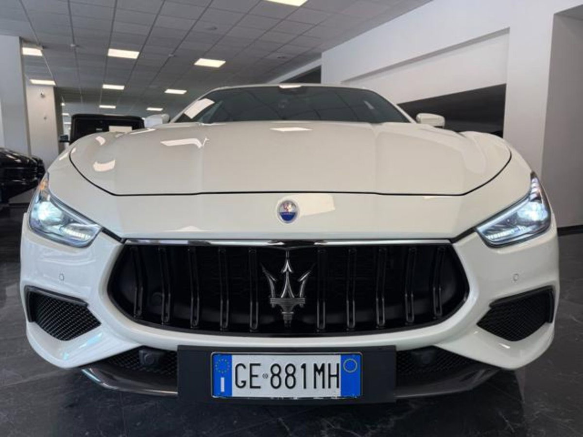 Maserati Ghibli Ghibli V8 580 CV Trofeo (8)