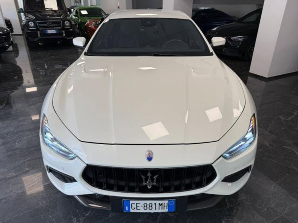 Maserati Ghibli Ghibli V8 580 CV Trofeo (9)