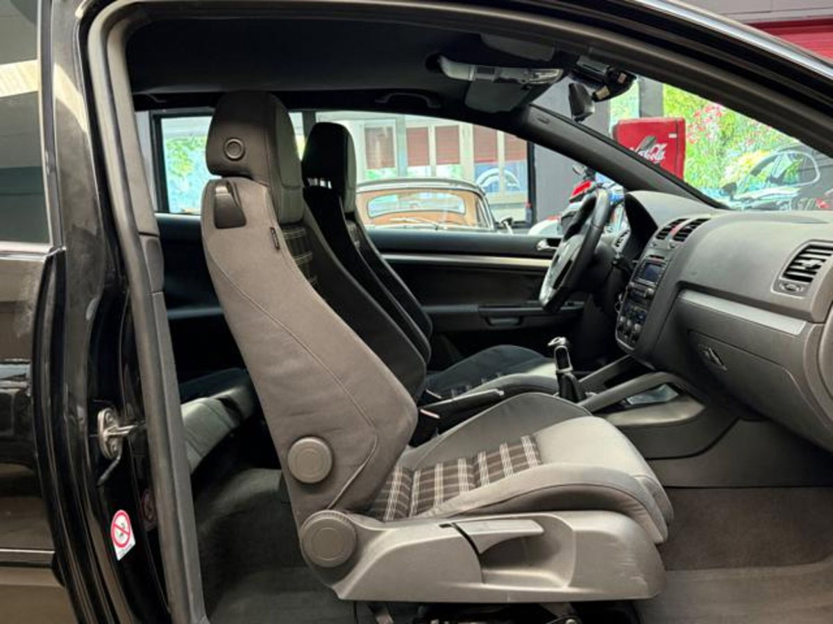 Volkswagen Golf 2.0 16V TFSI 3p. DSG GTI (11)