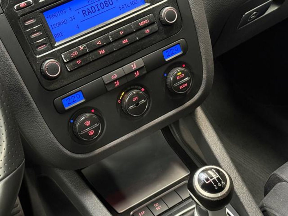 Volkswagen Golf 2.0 16V TFSI 3p. DSG GTI (16)