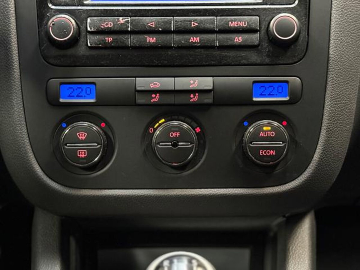 Volkswagen Golf 2.0 16V TFSI 3p. DSG GTI (17)