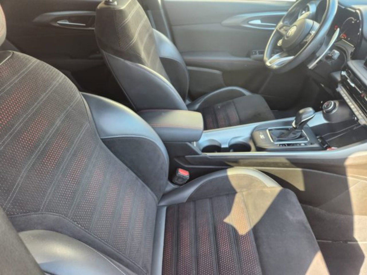 Alfa Romeo Tonale Tonale 1.5 130 CV MHEV TCT7 Edizione Speciale (14)