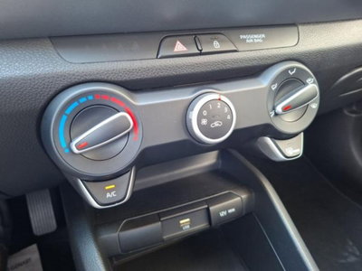 Kia Stonic 1.2 ECO GPL Urban (17)