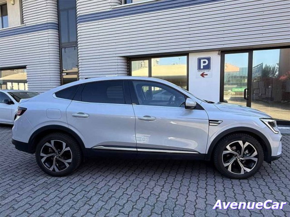 Renault Arkana 1.6 full hybrid Techno 145cv (4)