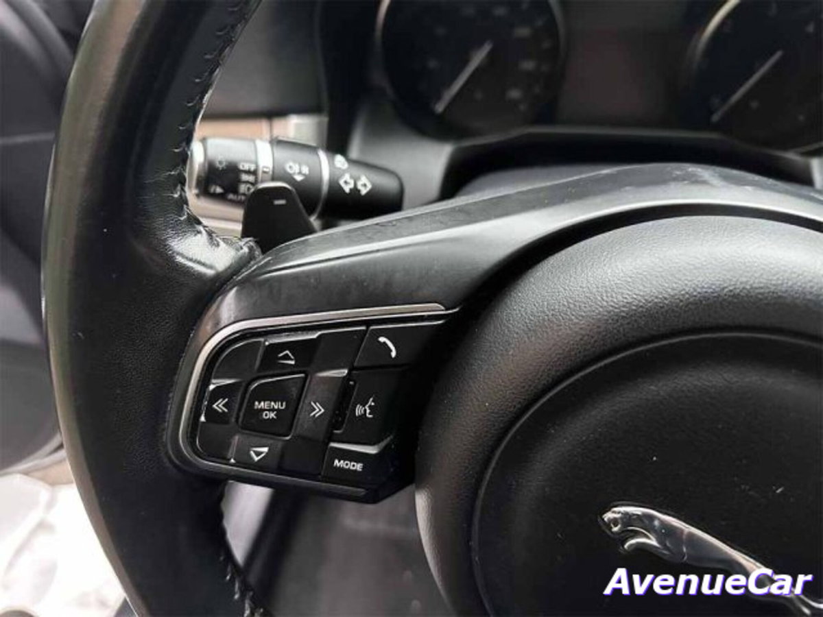 Jaguar XF 2.0 D E-Performance Pure (13)